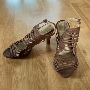 Naturalizer Comfort Strappy Heels